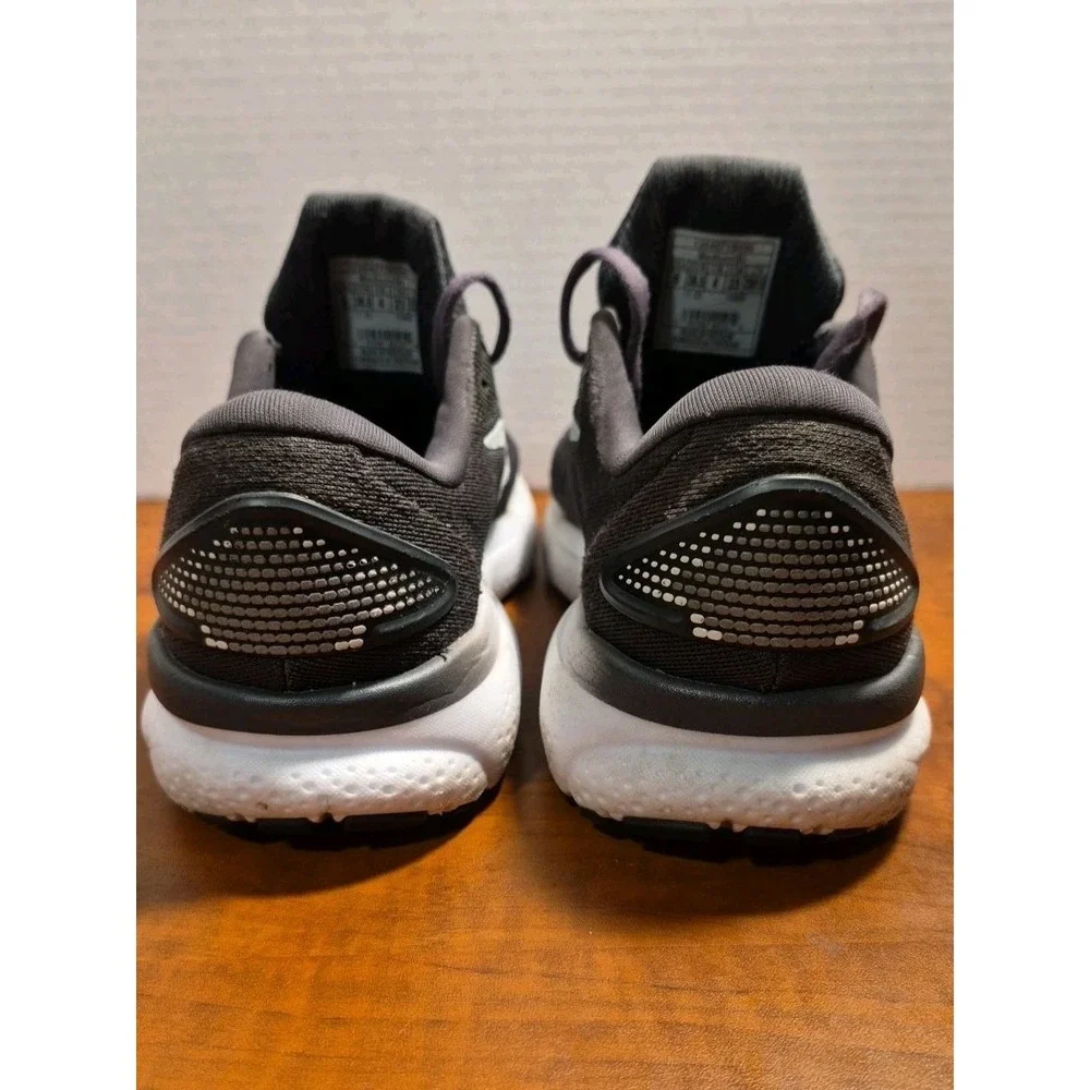 Brooks ghost 16